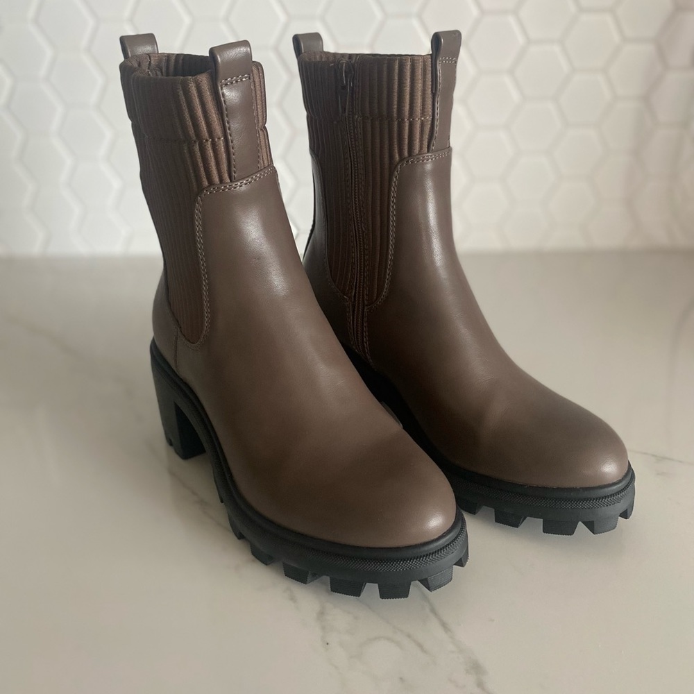 NWOT A New Day Natasha Lug Sole Sock Boots Size 6